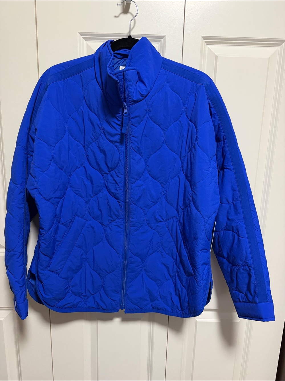 Tribal Women's Quilted Puffer Jacket in Royal Blue NWT!